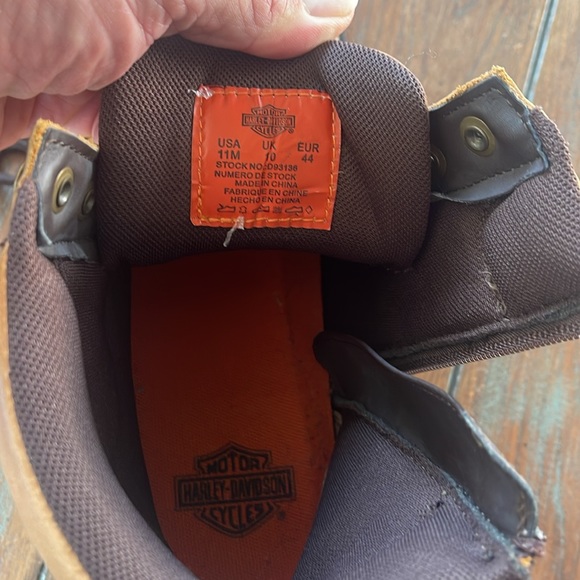 Harley moto boots, wore ten times tons of life left. Shifter mark on left boot. - Picture 4 of 5